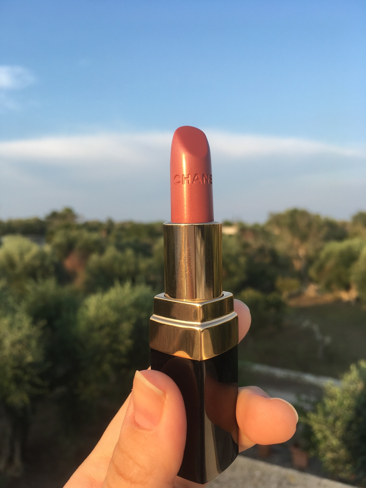 Review – Chanel Rouge Coco Ultra Hydrating Lip Colour